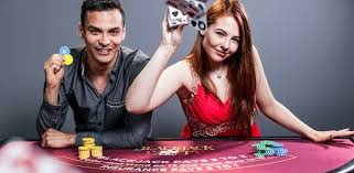 Antarmuka pemain kristal77 menampilkan meja Live Game Shows dengan opsi taruhan dan komunikasi dealer